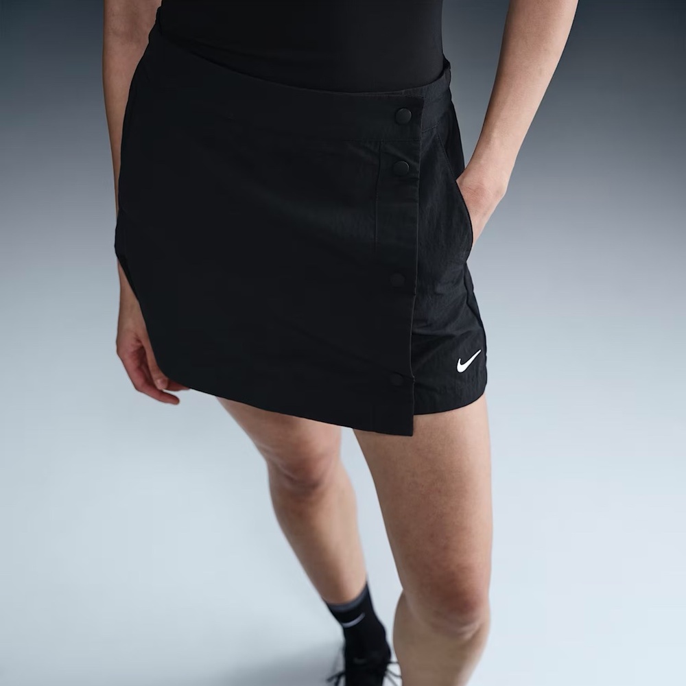 Nike Sportswear Essential Women's Woven Skort XS